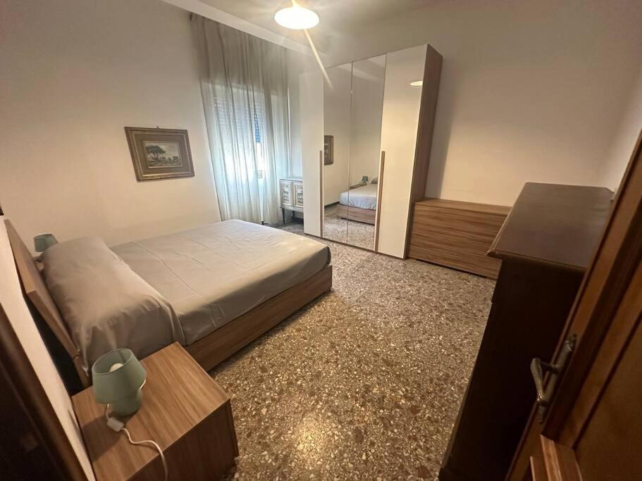 Metro C - Centocelle Ampio Appartamento Con Tre Camere Da Letto Rome Luaran gambar